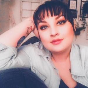 Meet your Posher, Alexandra